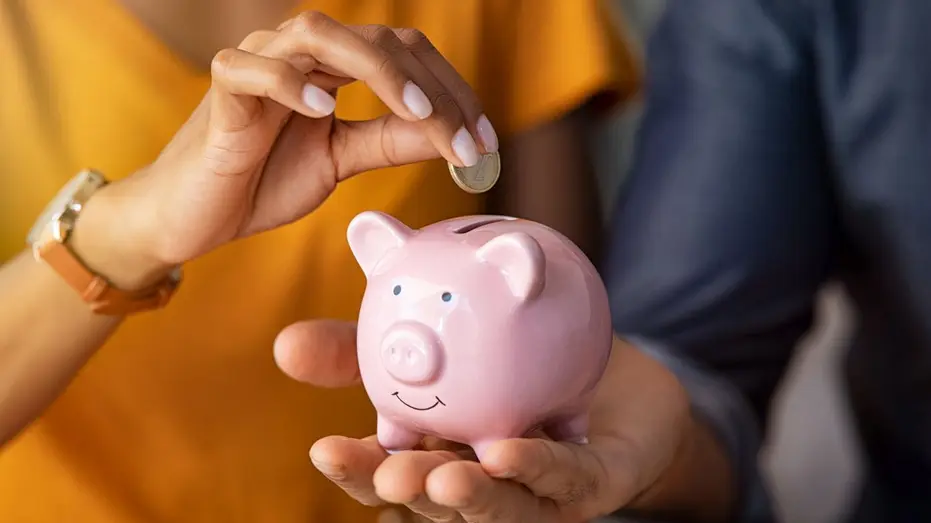 How to Save $10,000 in a Year on a Low Income: A Step-by-Step Guide